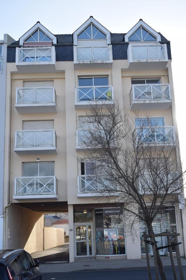 Cote Et Vie - Appartement Et Garage Сен-Жил-Кроа-дьо-Ви Екстериор снимка