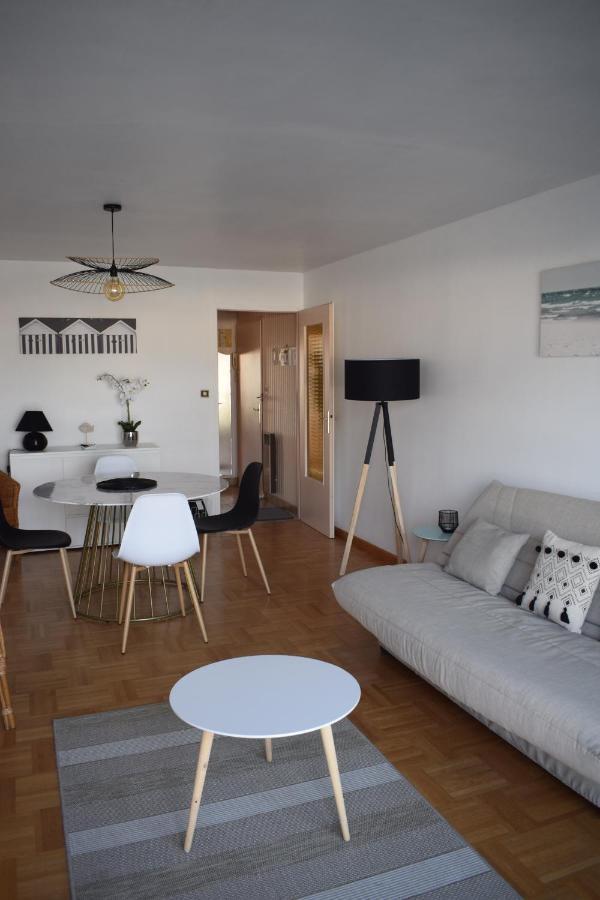 Cote Et Vie - Appartement Et Garage Сен-Жил-Кроа-дьо-Ви Екстериор снимка