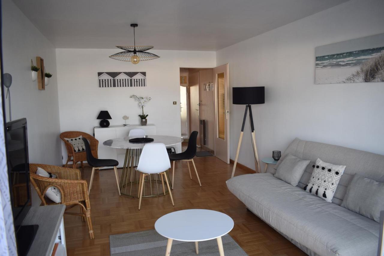 Cote Et Vie - Appartement Et Garage Сен-Жил-Кроа-дьо-Ви Екстериор снимка